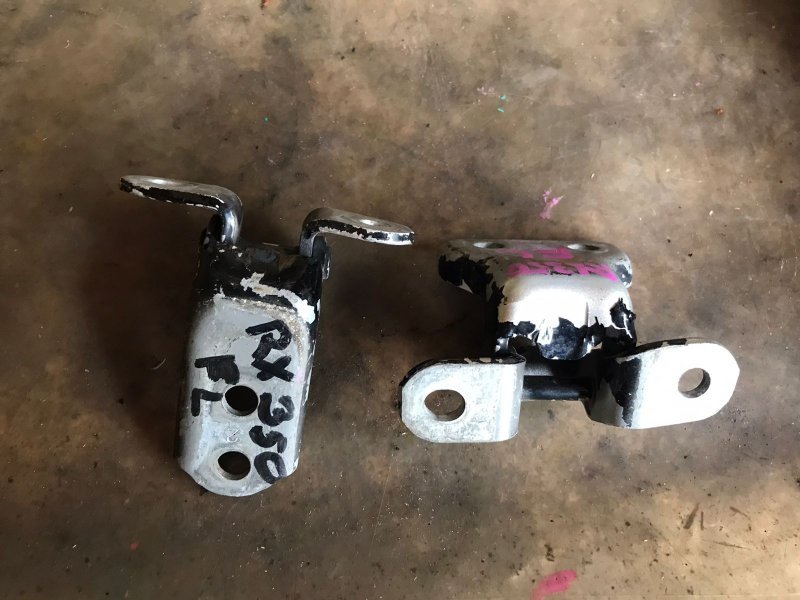 Петля дверная LEXUS RX330 MCU38 3MZ-FE 2006 передняя левая (б/у)