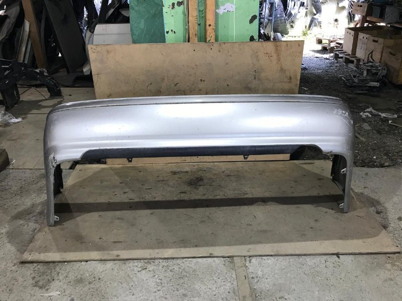 Бампер TOYOTA PROGRES JCG11 2JZ-GE 2000 задний (б/у)