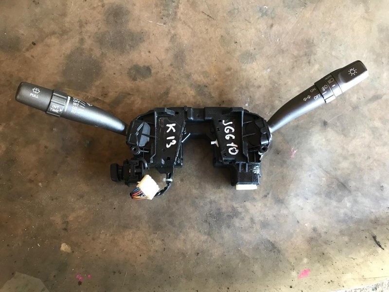 Блок подрулевых переключателей TOYOTA PROGRES JCG11 2JZ-GE 2000 (б/у)