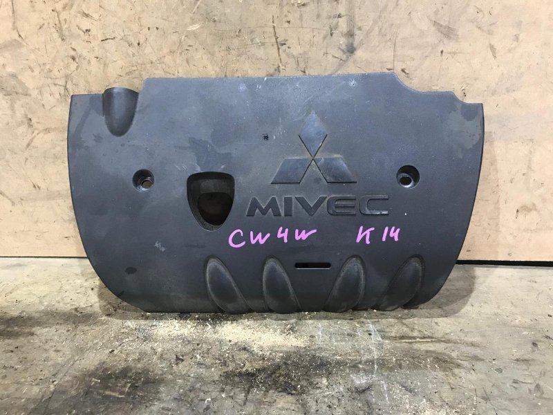 Пластиковая крышка на двс MITSUBISHI OUTLANDER CW4W 4B11 2011 (б/у)