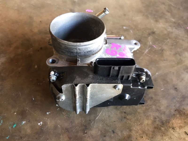 Дроссельная заслонка MITSUBISHI OUTLANDER CW6W 6B31 2008 (б/у)