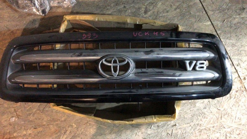 Решетка радиатора TOYOTA SEQUOIA UCK45 2UZ-FE 2005 (б/у)