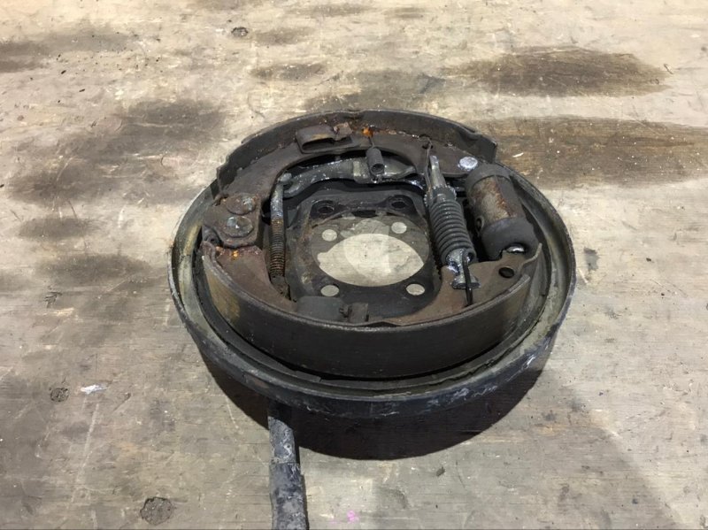 Механизм стояночного тормоза TOYOTA CALDINA CT199 3C 1995 задний правый (б/у)