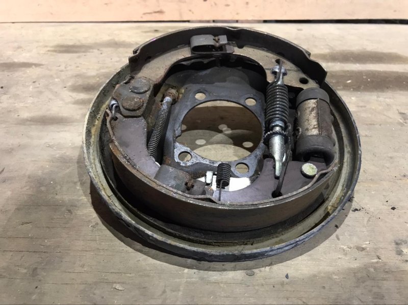 Механизм стояночного тормоза TOYOTA CALDINA CT199 3C 1995 задний левый (б/у)