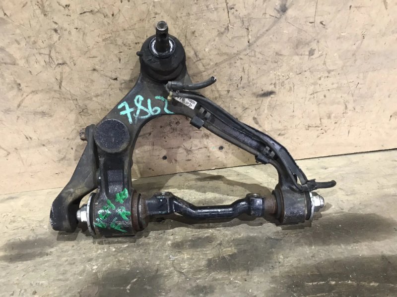 Рычаг TOYOTA GRANVIA VCH10 5VZ-FE 2000 передний правый (б/у)