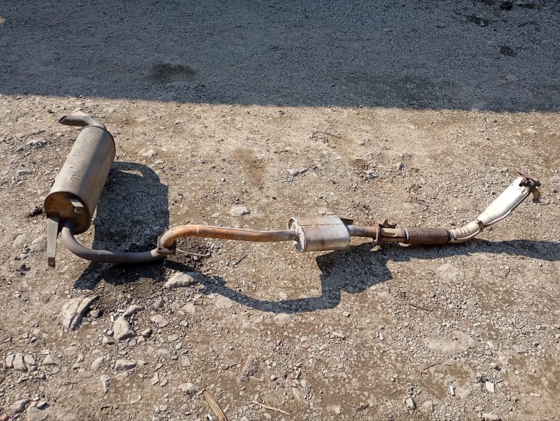 Глушитель MITSUBISHI PAJERO IO H66W 4G93 2000 (б/у)