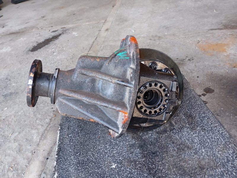 Редуктор SUZUKI GRAND ESCUDO TX92W H27A 2001 задний (б/у)