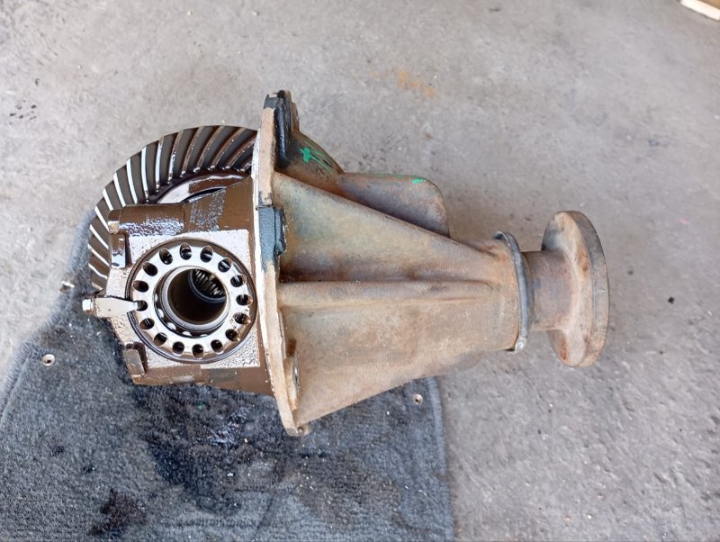 Редуктор SUZUKI GRAND ESCUDO TX92W H27A 2005 задний (б/у)