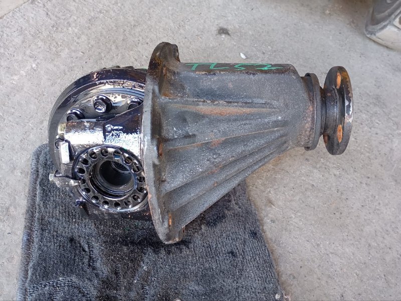 Редуктор SUZUKI ESCUDO TL52W J20A 2003 задний (б/у)