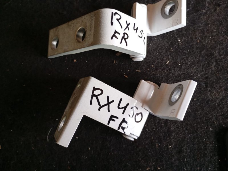 Петля дверная LEXUS RX350 RX350 2GR-FE 2020 передняя правая (б/у)