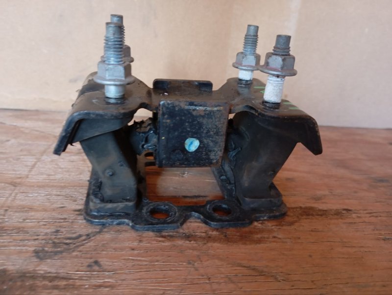 Подушка кпп LEXUS IS350 GSE21 2GR-FSE 2008 (б/у)