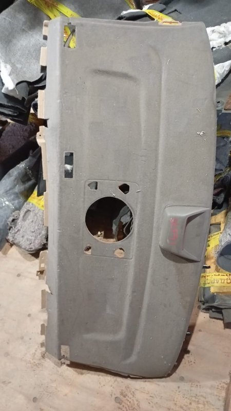 Полка багажника TOYOTA CELSIOR UCF31 3UZ-FE задняя (б/у)