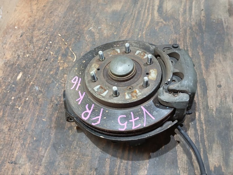 Ступица MITSUBISHI PAJERO V75W 6G74 2002 передняя правая (б/у)