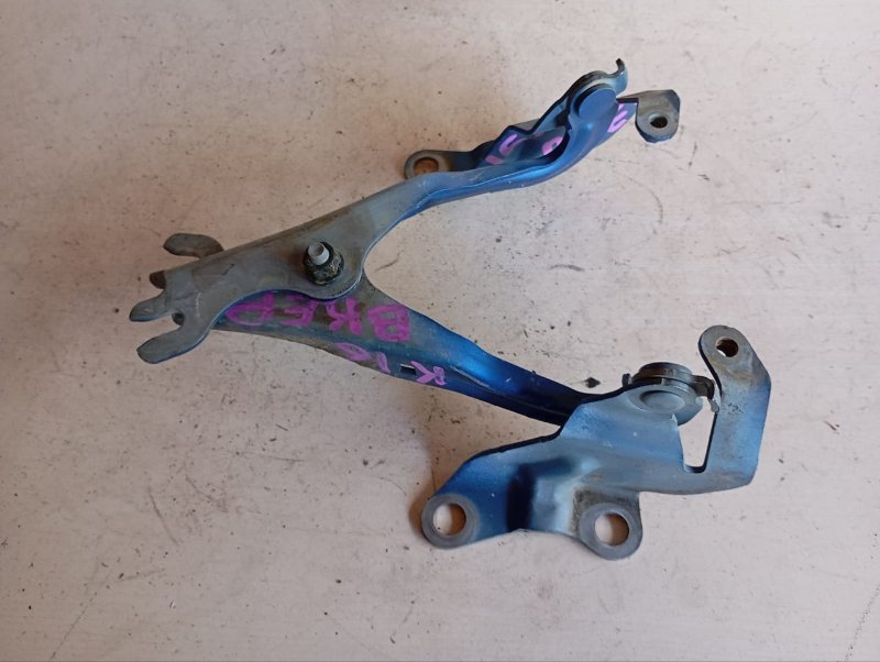Петля капота MAZDA AXELA BKEP LF-DE 2004 (б/у)