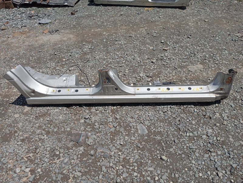 Порог SUBARU LEGACY BH9 EJ254 2000 правый (б/у)