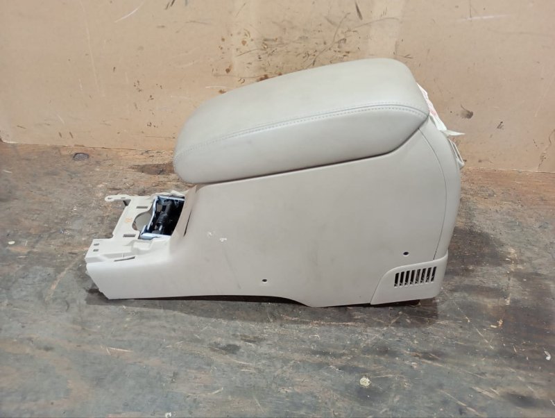 Бардачок между сиденьями TOYOTA WINDOM MCV30 1MZ-FE 2003 (б/у)