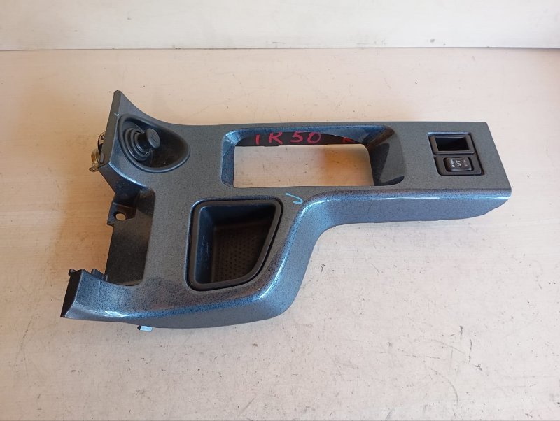 Консоль кпп NISSAN TERRANO TR50 ZD30DDTI 2000 (б/у)