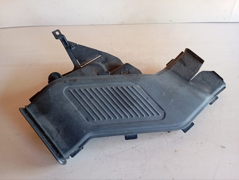 Воздухозаборник MAZDA AXELA BKEP LF-DE 2004 (б/у)