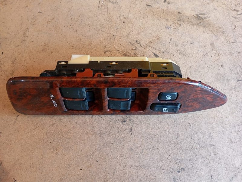 Блок управления стеклоподъемниками TOYOTA LAND CRUISER UZJ100 2UZ-FE 2002 передний правый (б/у)