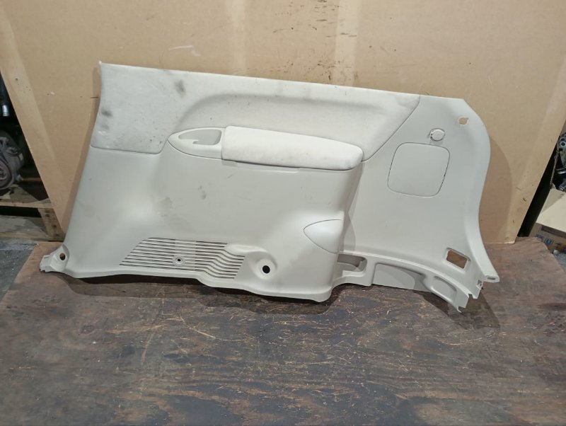 Обшивка багажника TOYOTA IPSUM ACM26 2AZ-FE 2007 задняя правая (б/у)
