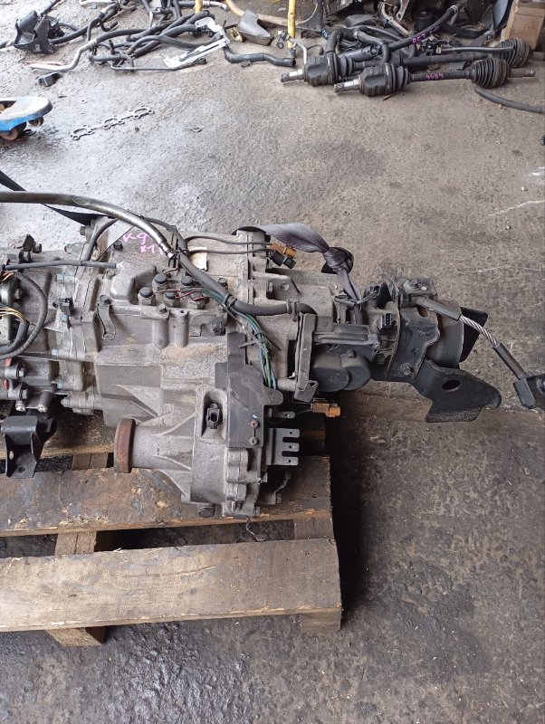 Раздаточная коробка MITSUBISHI PAJERO V97W 6G75 2008 (б/у)