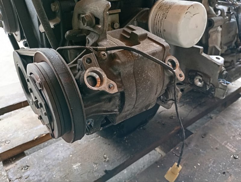 Компрессор кондиционера TOYOTA DUET M100A EJ-VE 2002 (б/у)