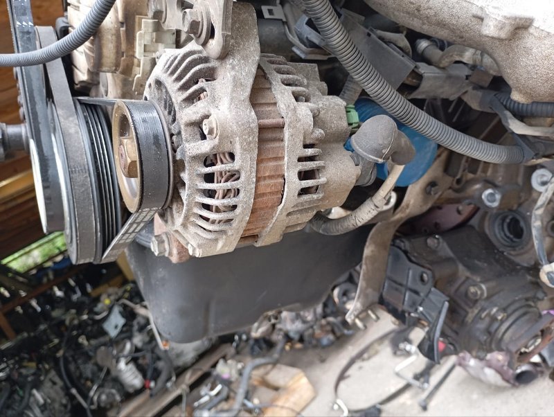 Генератор HONDA PARTNER EY8 D16A 2003 (б/у)