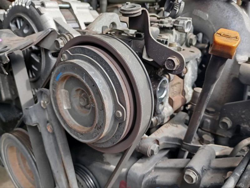 Компрессор кондиционера SUBARU LEGACY BE5 EJ206 2002 (б/у)