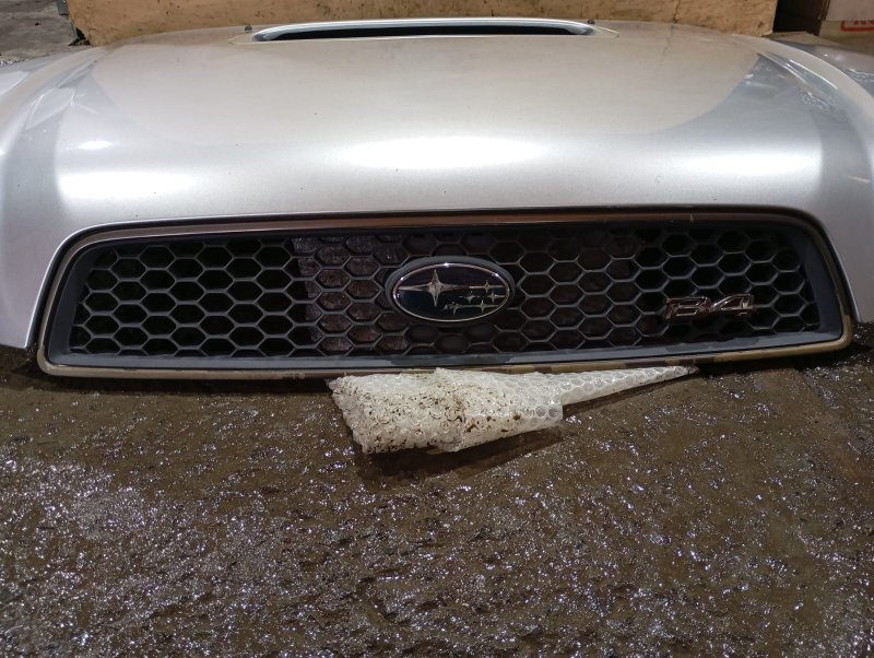 Решетка радиатора SUBARU LEGACY BE5 EJ206 2002 (б/у)