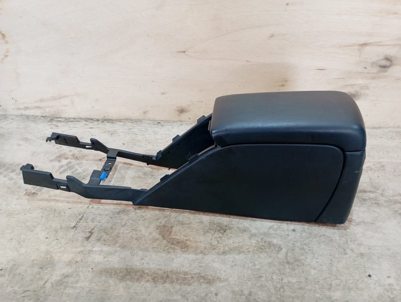 Подлокотник SUBARU LEGACY BE5 EJ206 2002 (б/у)