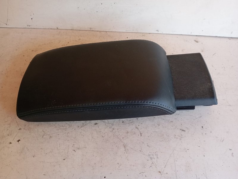 Подлокотник MAZDA ATENZA GH5AW L5-VE 2009 (б/у)