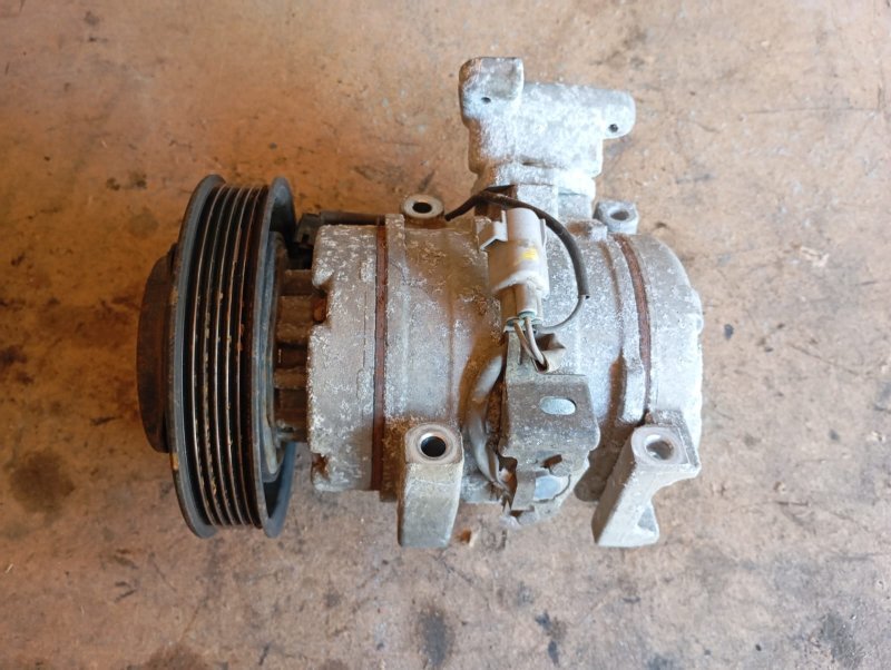 Компрессор кондиционера TOYOTA OPA ZCT10 1ZZ-FE 2001 (б/у)