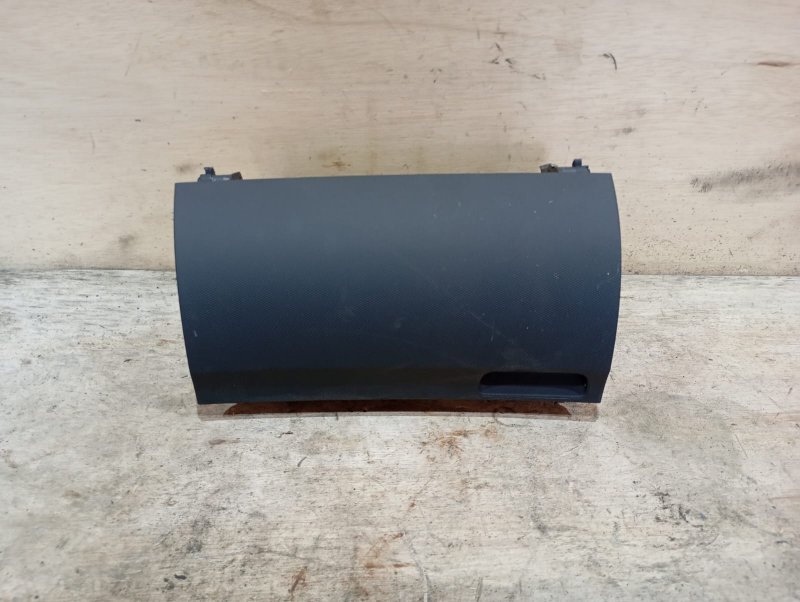 Бардачок пассажирский TOYOTA WISH ZNE10 1ZZ-FE 2007 (б/у)