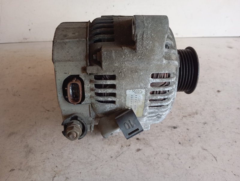 Генератор TOYOTA PROGRES JCG11 2JZ-GE 2000 (б/у)