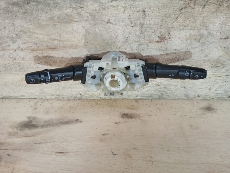 Блок подрулевых переключателей MITSUBISHI PAJERO V97W 6G75 2008 (б/у)