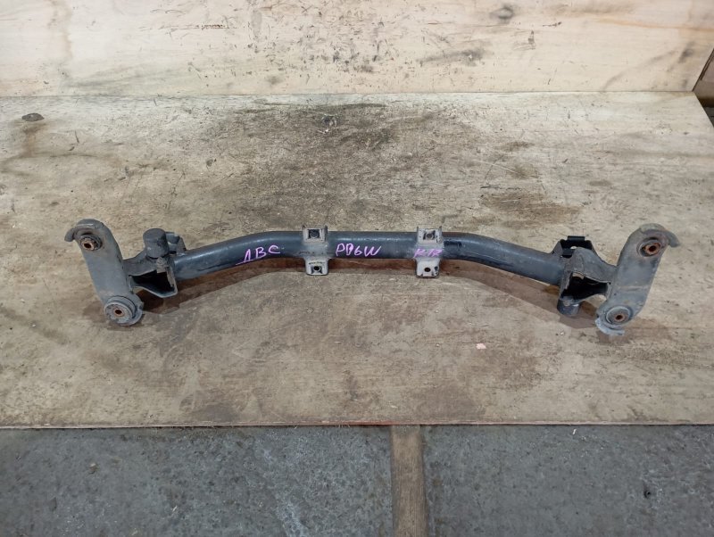 Балка подвески MITSUBISHI DELICA PD6W 6G72 2003 передняя (б/у)