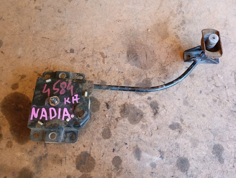 Крепление запаски TOYOTA WISH ZNE10 1ZZ-FE 2007 (б/у)
