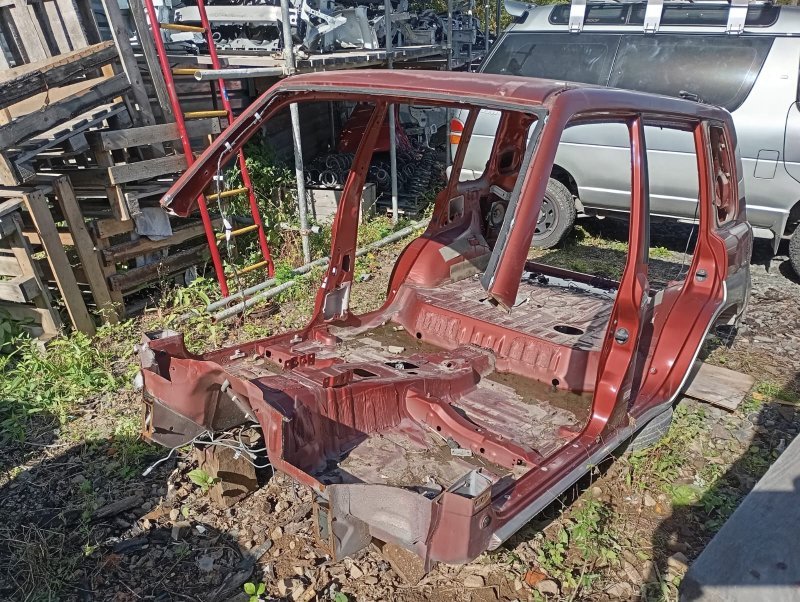 Порог MITSUBISHI PAJERO IO H76W 4G93 2000 левый (б/у)