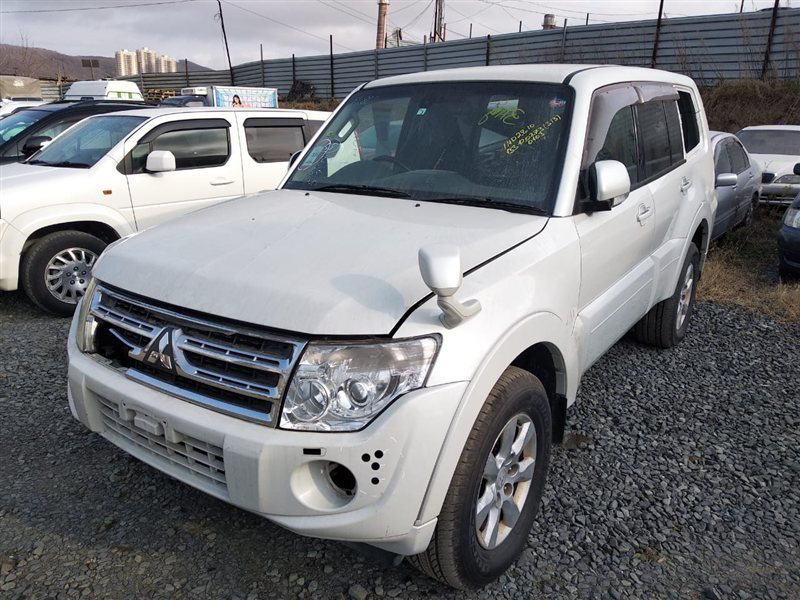 Автомобиль MITSUBISHI PAJERO V98W 4M41 2011 года в разбор