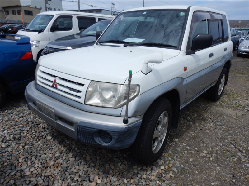 Автомобиль MITSUBISHI PAJERO IO H76W 4G93 2000 года в разбор