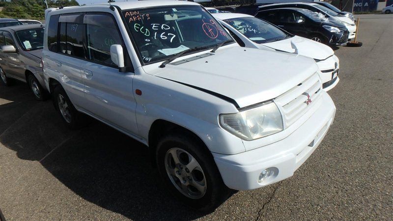 Автомобиль MITSUBISHI PAJERO IO H76W 4G93 2000 года в разбор