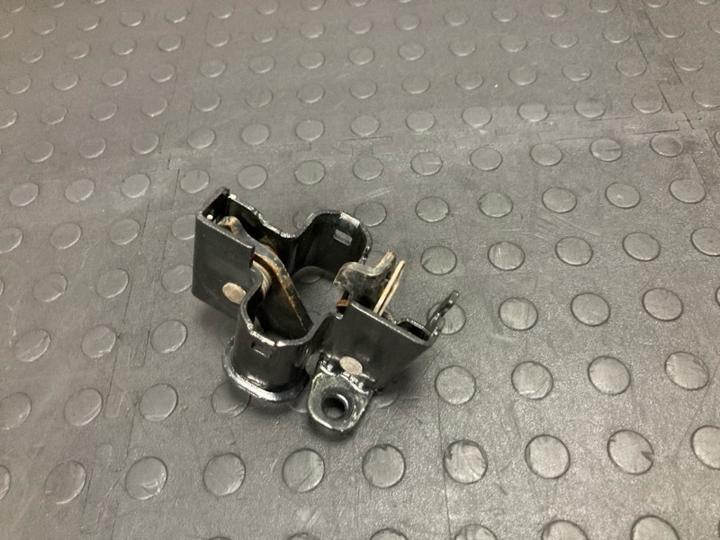 Замок капота левый E-Class 2007 W211 M271