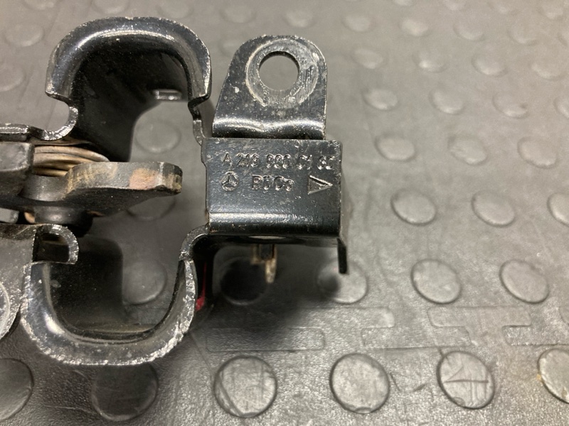 Замок капота левый E-Class 2007 W211 M271