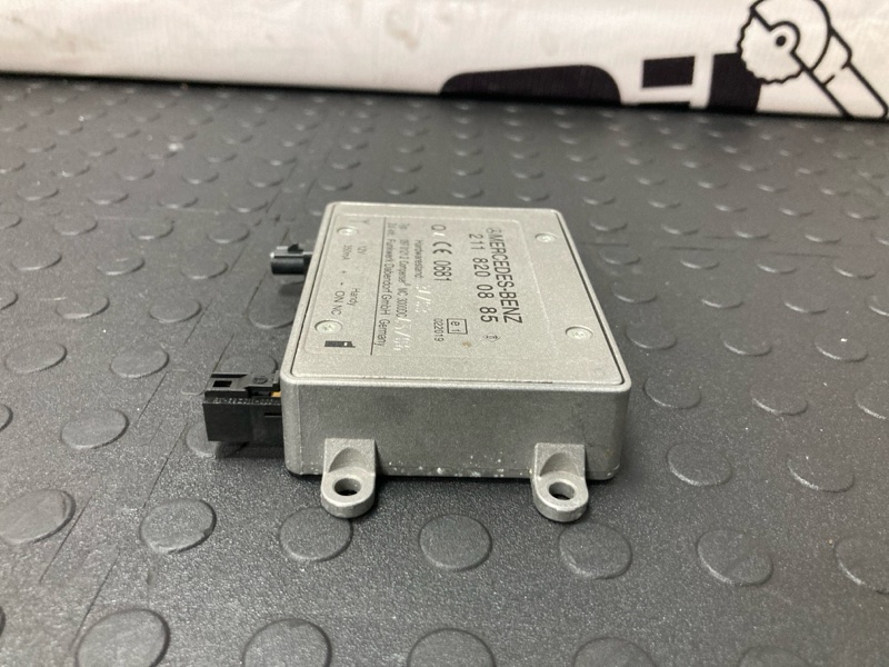 Усилитель антенны E-Class 2007 W211 M271 Усилитель антенны E-Class 2007 W211 M271