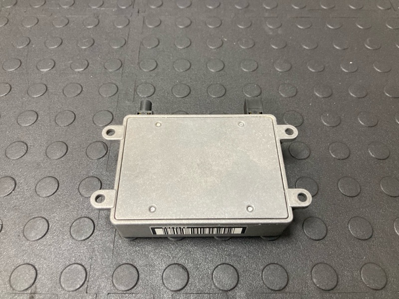 Усилитель антенны E-Class 2007 W211 M271 Усилитель антенны E-Class 2007 W211 M271