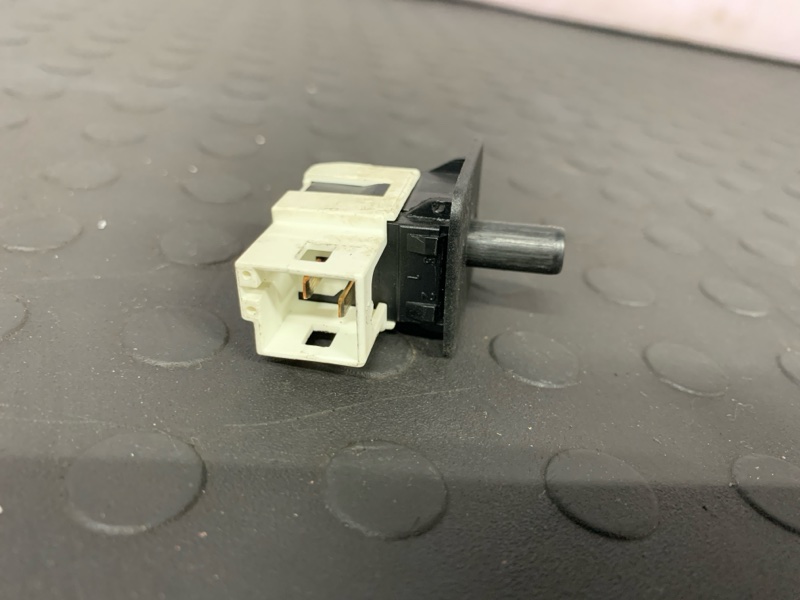 Концевой выключатель E-Class 2007 W211 M271