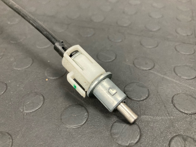 Трос замка зажигания Mercedes-Benz E-Class W211 M271 Трос замка зажигания Mercedes-Benz E-Class W211 M271