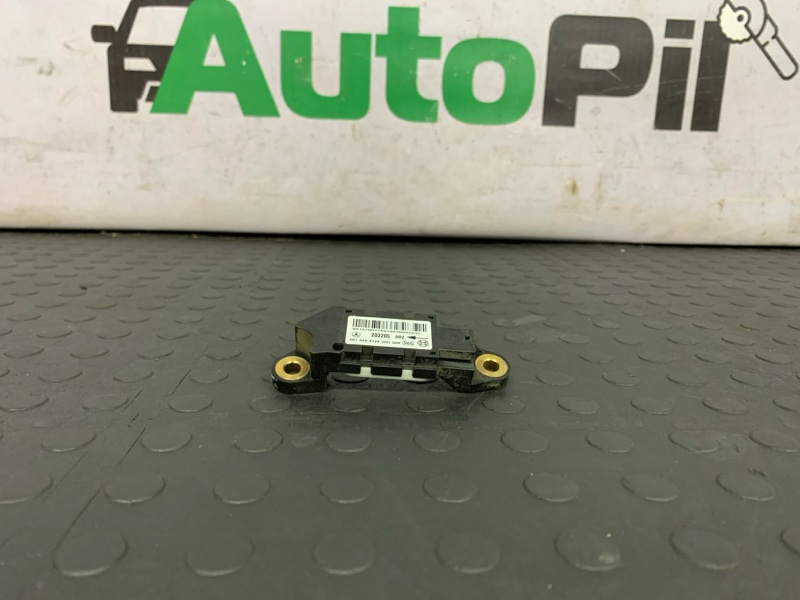 Запчасть датчик airbag Mercedes-Benz E-Class 2007 W211 M271 0018209126 контрактная Датчик airbag Mercedes-Benz E-Class 2007 W211 M271 0018209126 контрактная