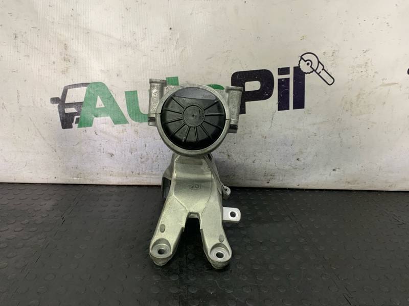 Подушка двигателя левая Audi A4 2015 8K5 CDNB 8R0199381 контрактная