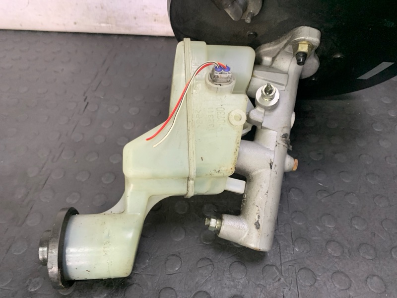 Главный тормозной цилиндр Allex 2005 NZE121 1NZFE